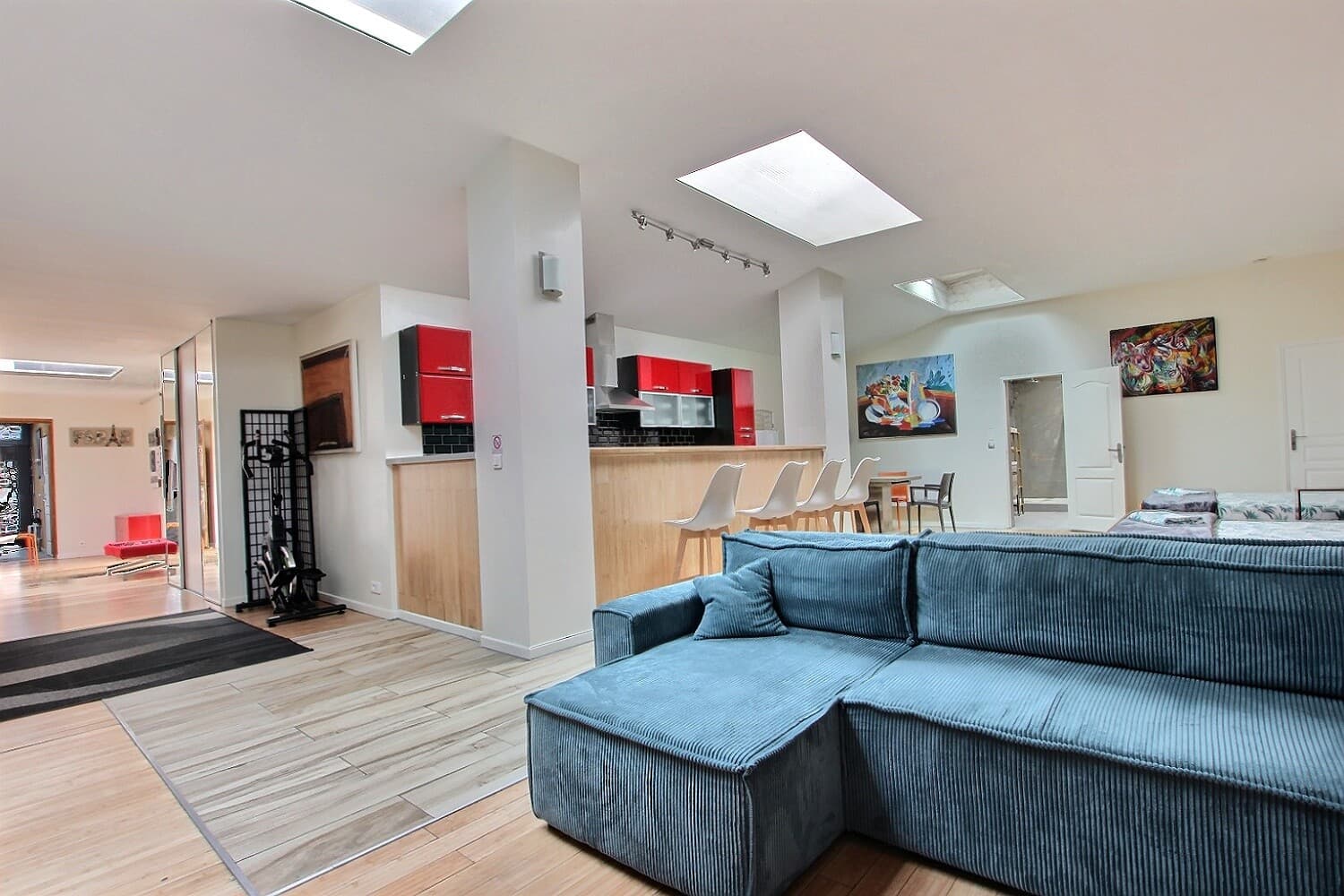 Maison-loft de 302 m² — trois entrées indépendantes — photo 7