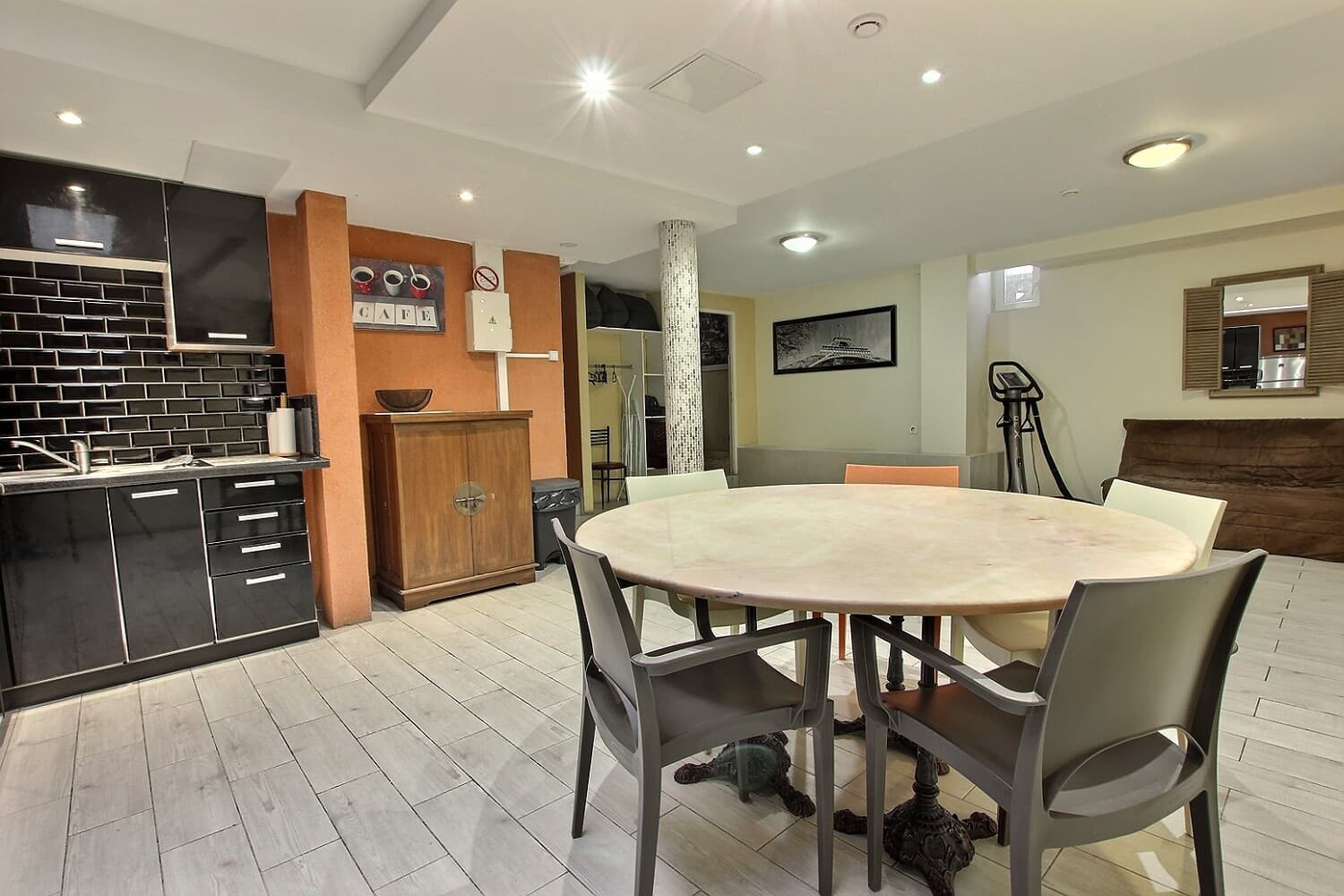 Maison-loft de 302 m² — trois entrées indépendantes — photo 11