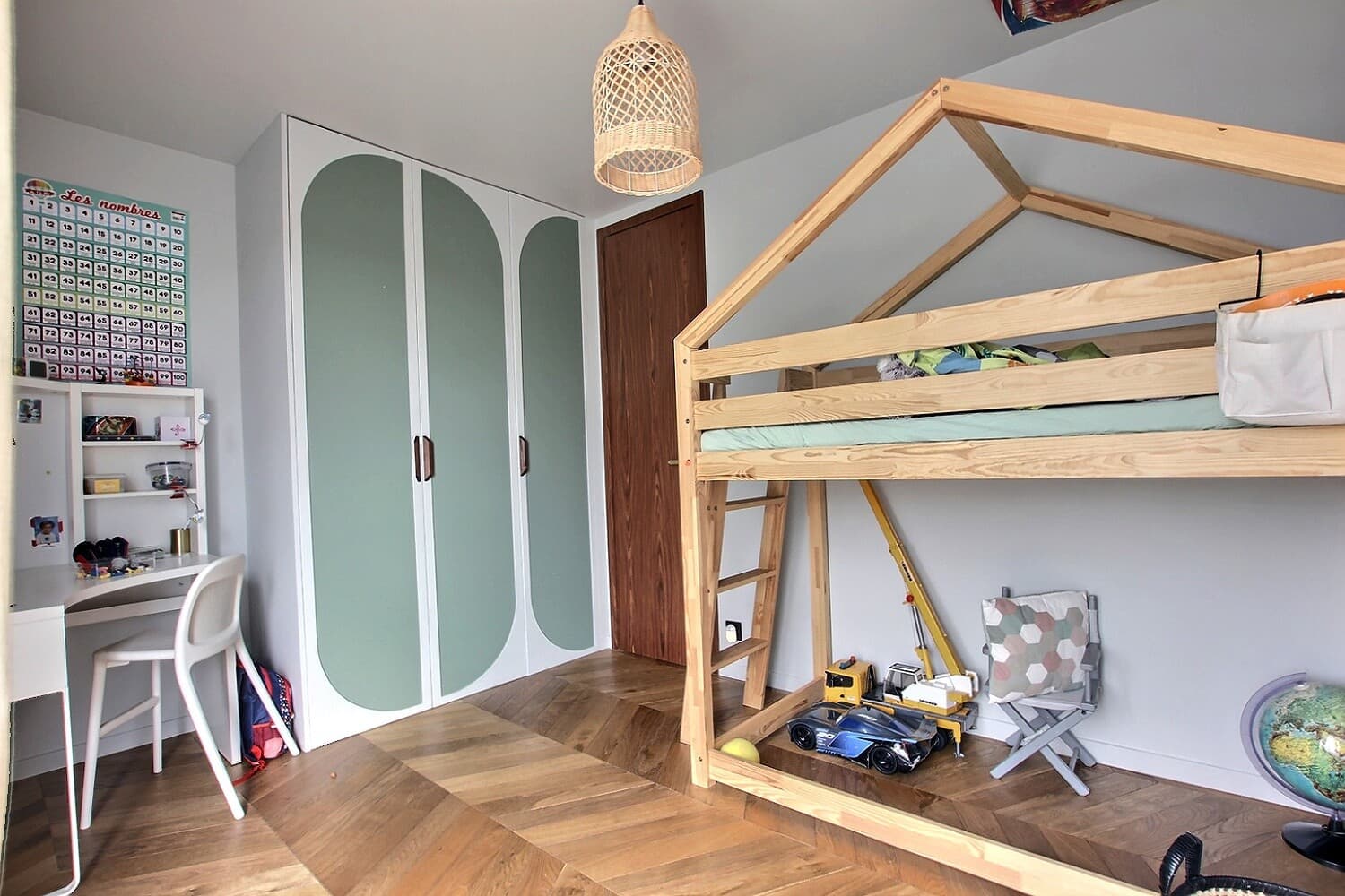 4 pièces de 131 m² — Courbevoie — photo 10