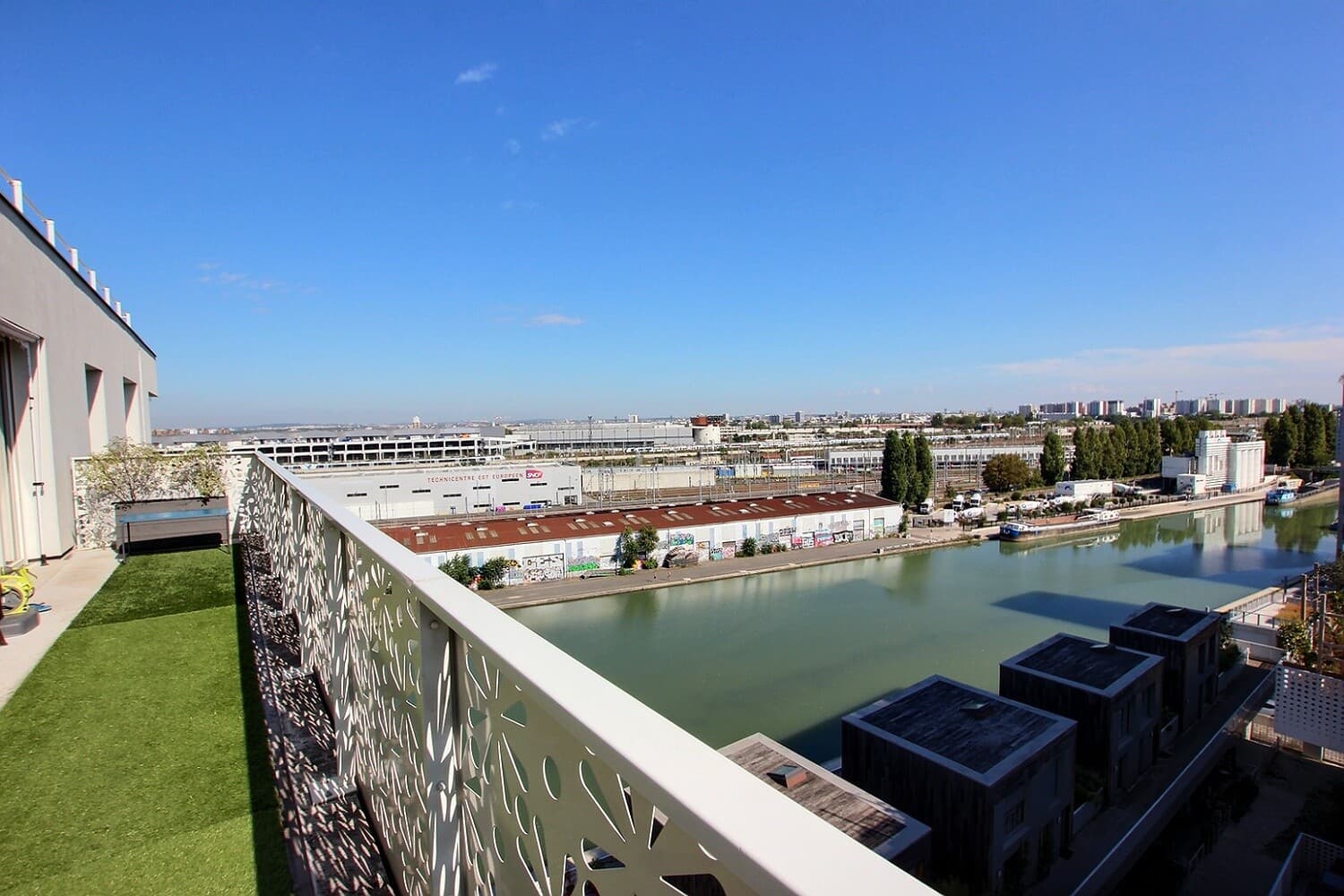 3 pièces de 71 m² avec terrasse — Canal de l'Ourcq, Pantin — photo 2