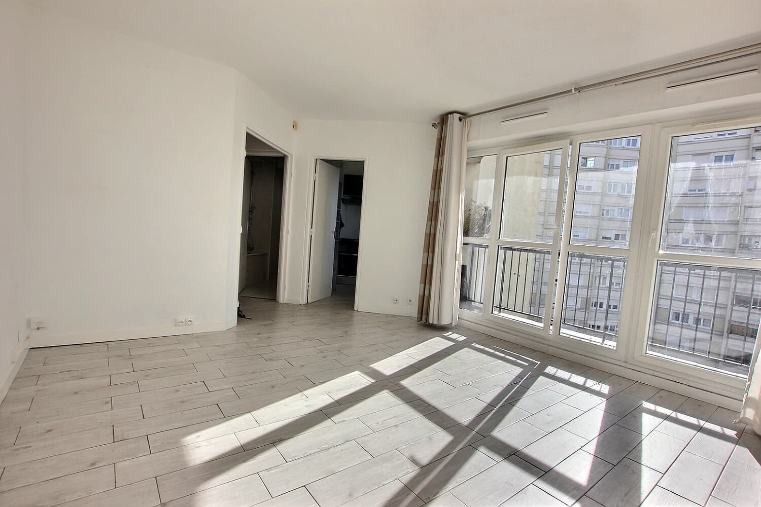 Studio de 30 m² — Pantin — photo 2