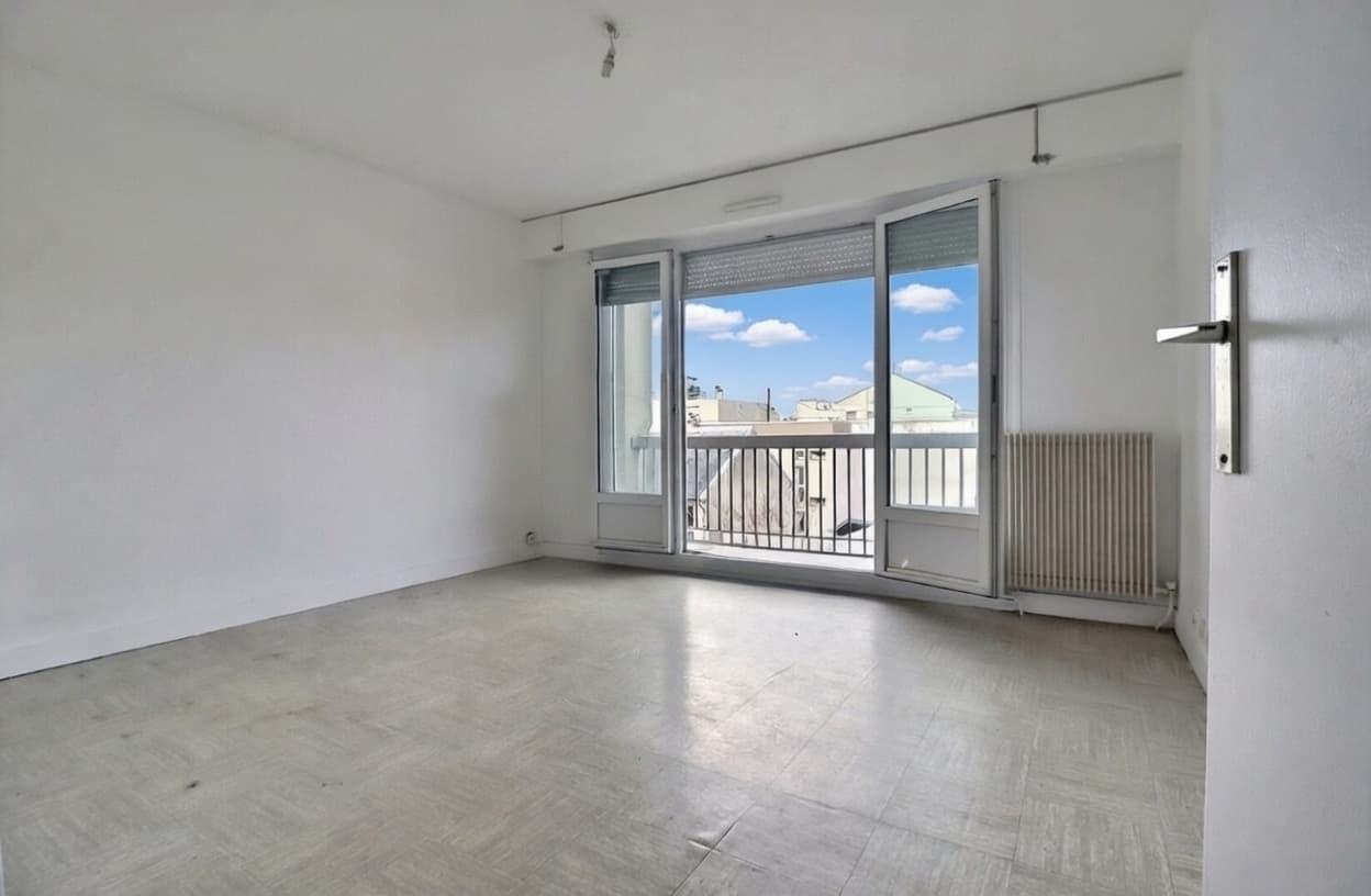 Studio de 30 m² avec balcon — Pantin — photo 2