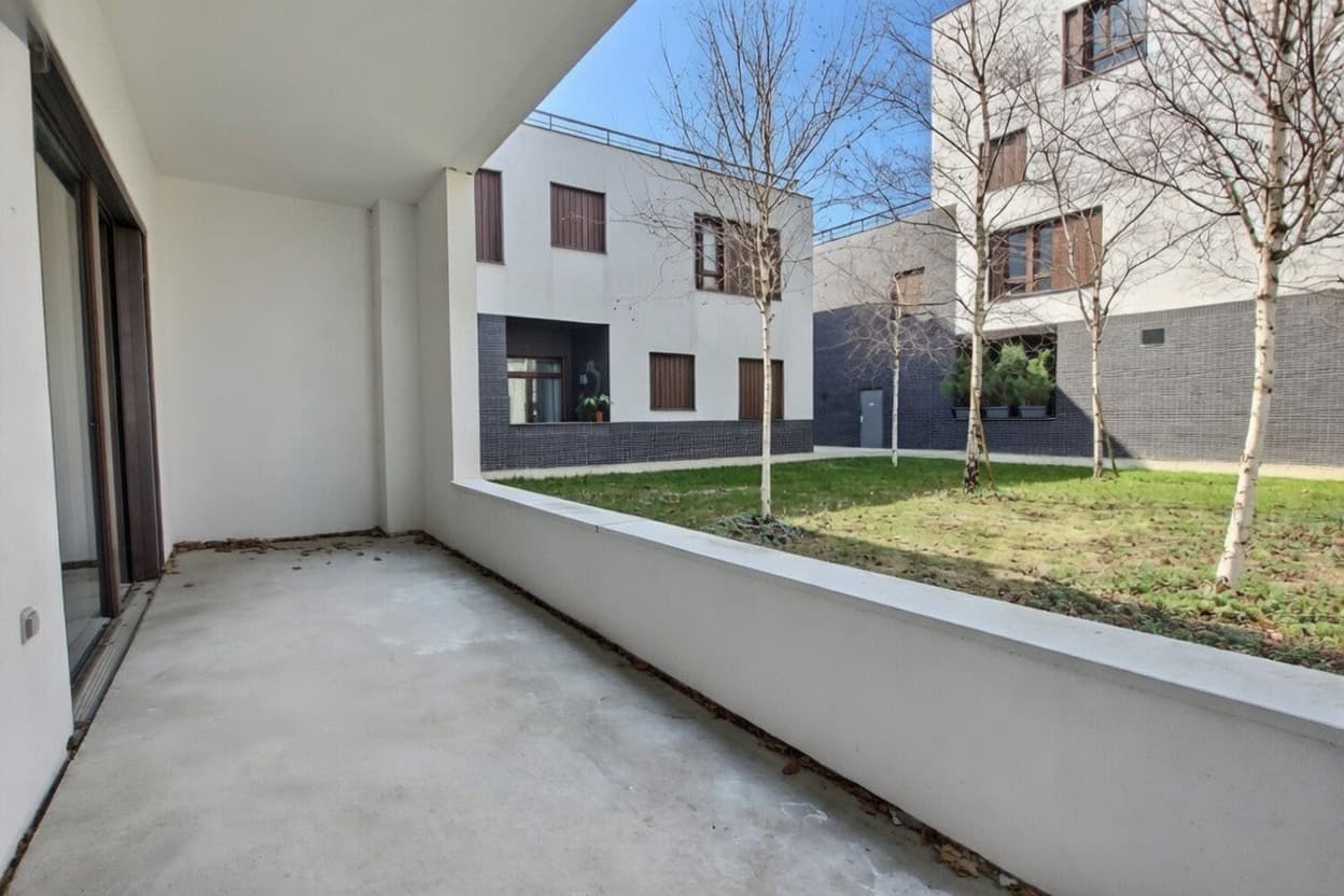 2 pièces de 44 m² avec terrasse — Canal de l'Ourcq, Pantin — photo 2