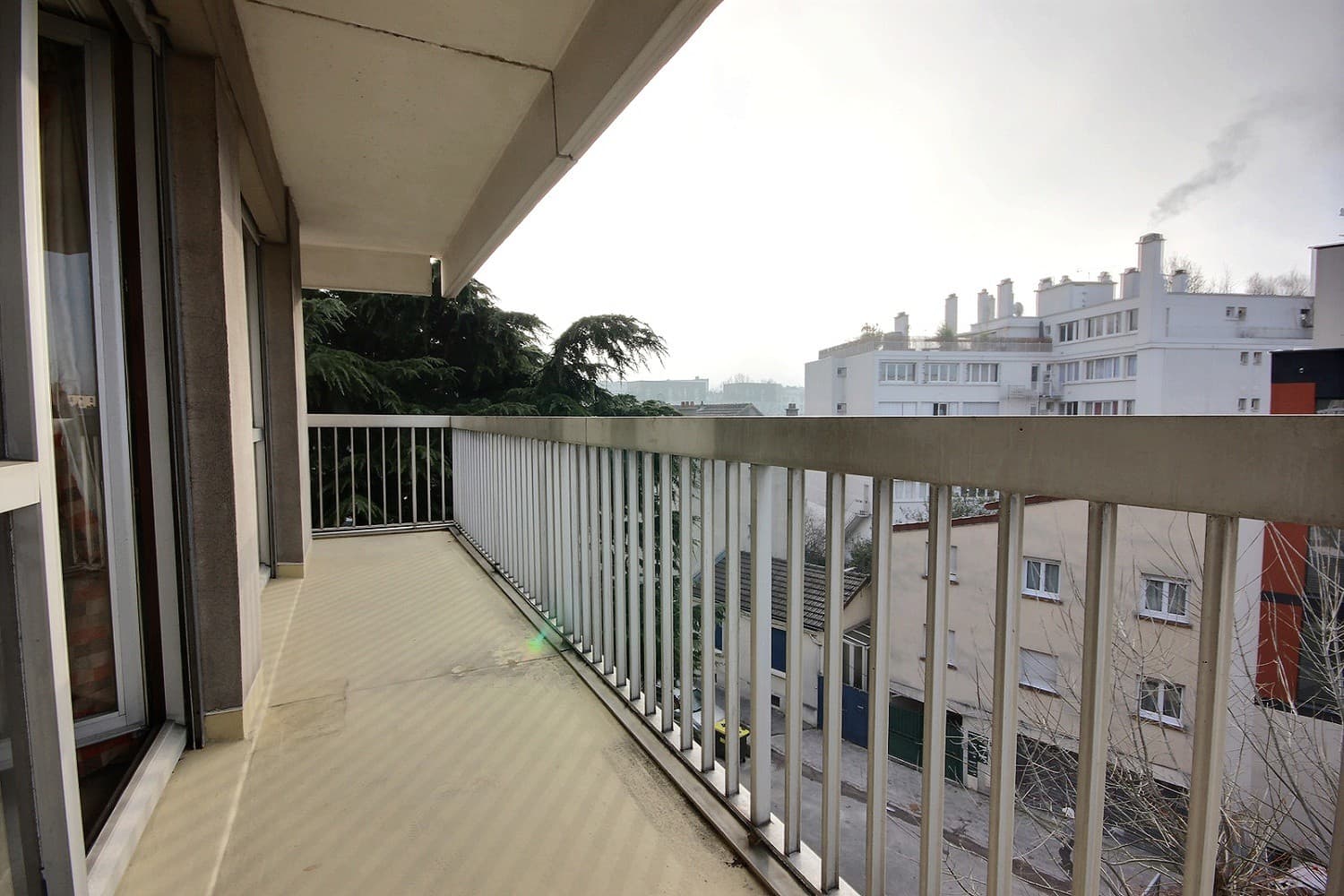 3 pièces de 65 m² — Pantin