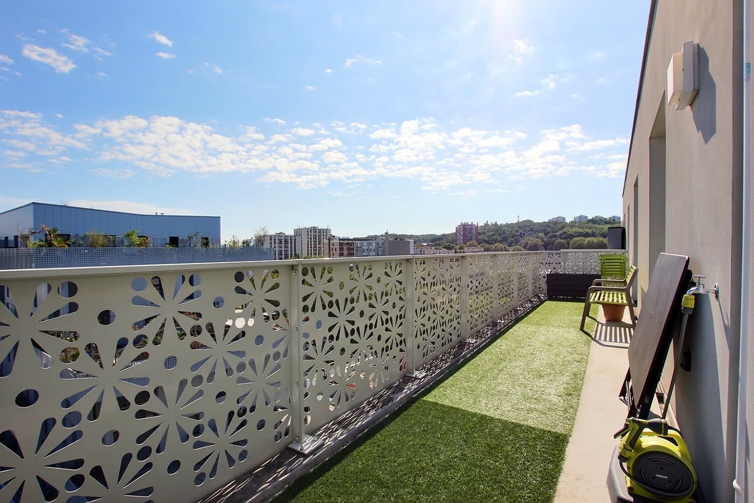 3 pièces de 71 m² avec terrasse — Canal de l'Ourcq, Pantin