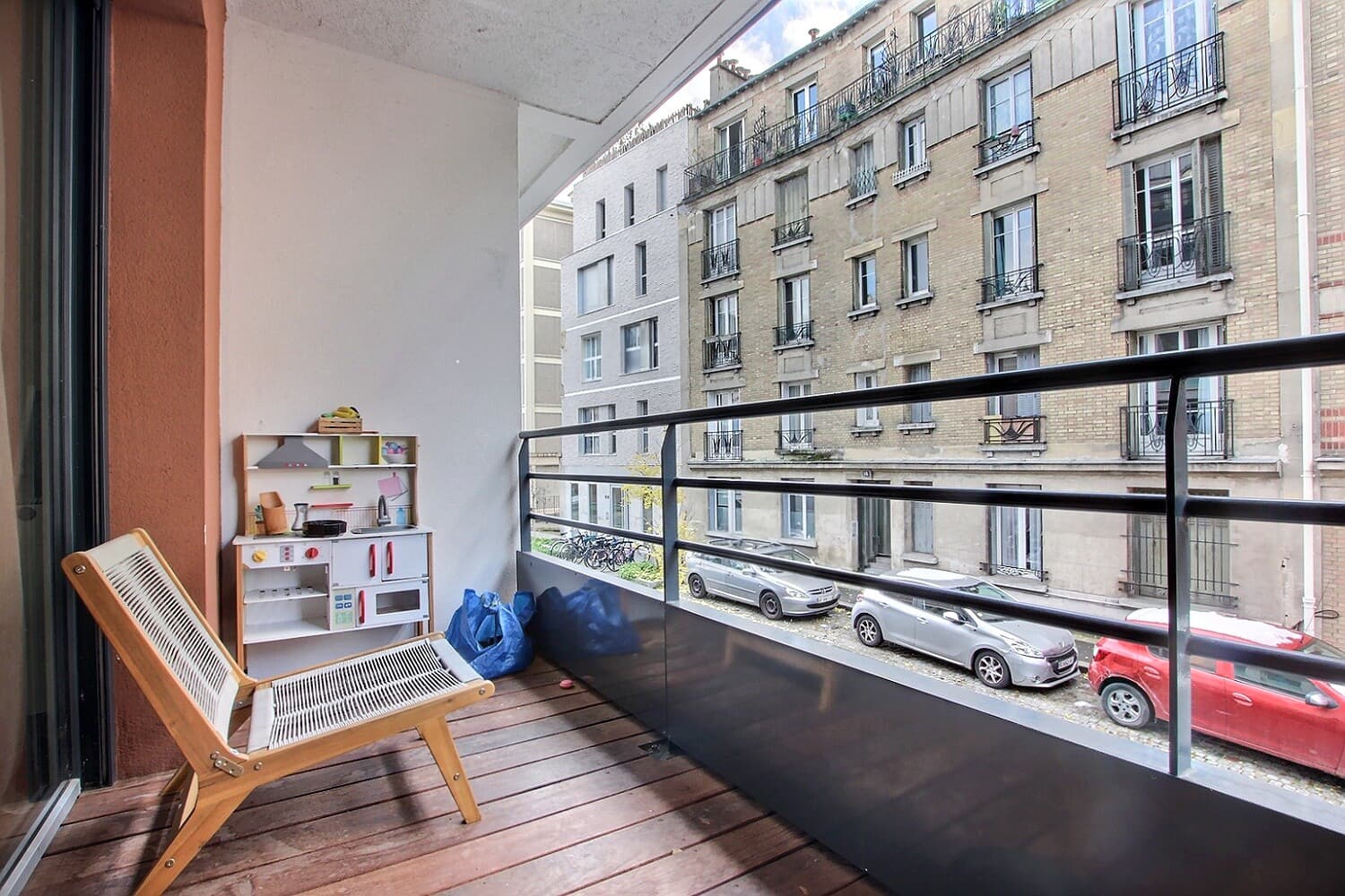 3 pièces de 69 m² avec balcon — Pantin