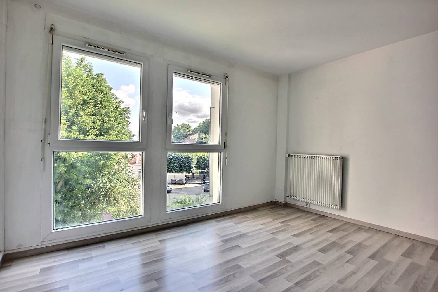 2 pièces de 31 m² avec balcon — Pantin