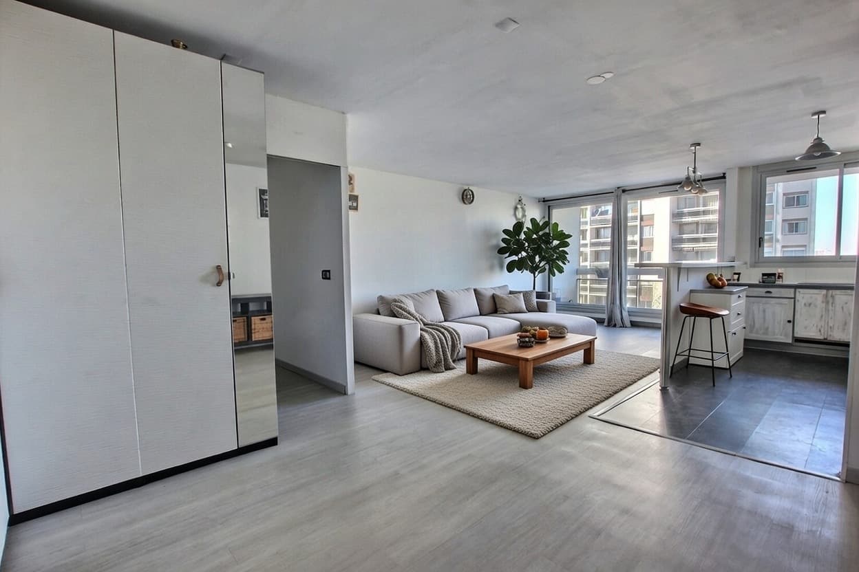 3 pièces de 75 m² — Pantin